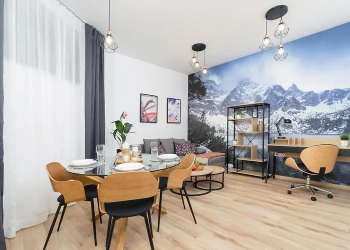Underground Apartment Bogdańskiego Residence by Renters